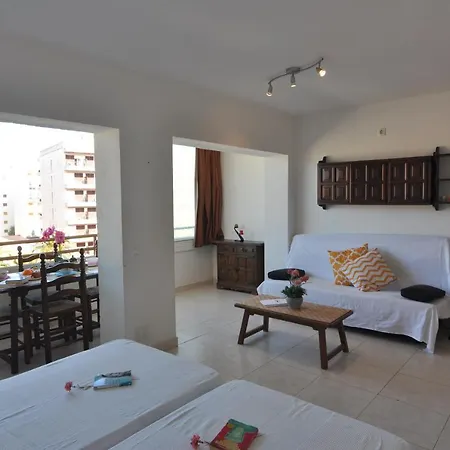 Rnet - Rhc 3410 Center Apartment